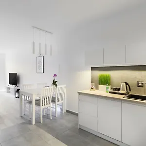  Apartament Akuratny
